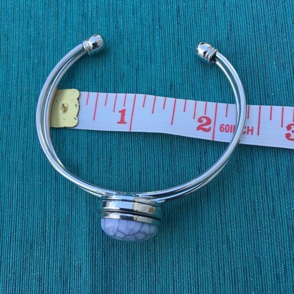 Unique Button Snap Bracelet w/ 3 buttons Silver - Picture 6 of 6